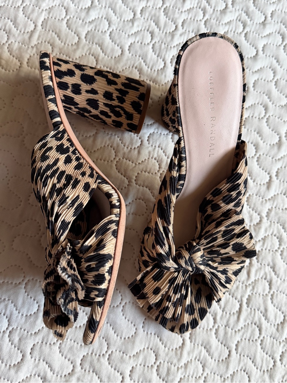 Loeffler Randall Leopard Knot Slide Mules Pleated Bow in Beige and Black Size 9 - Picture 2 of 14